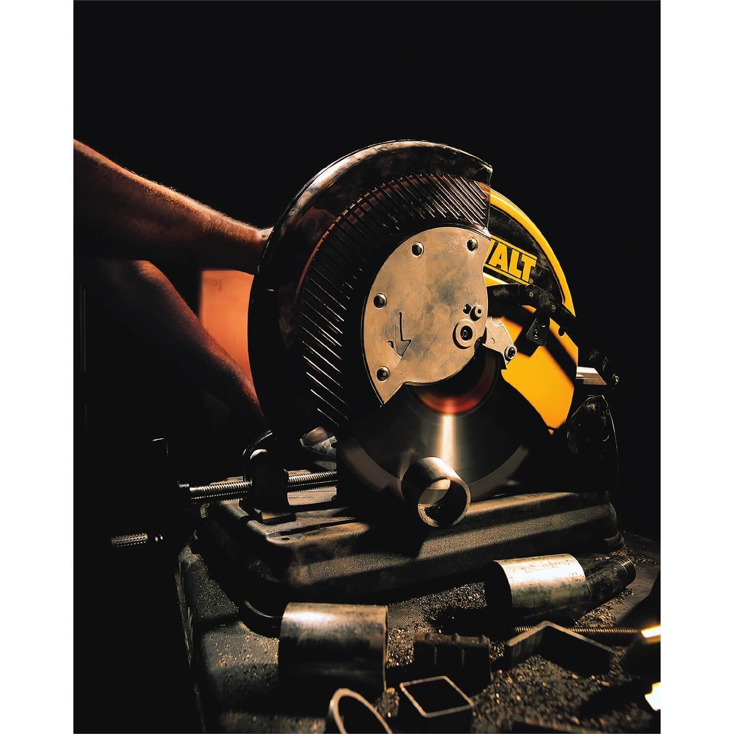 DEWALT DWA7747-14-Inch Metal Cutting Blade, Ferrous Metal Cutting, 66-Tooth DEWALT