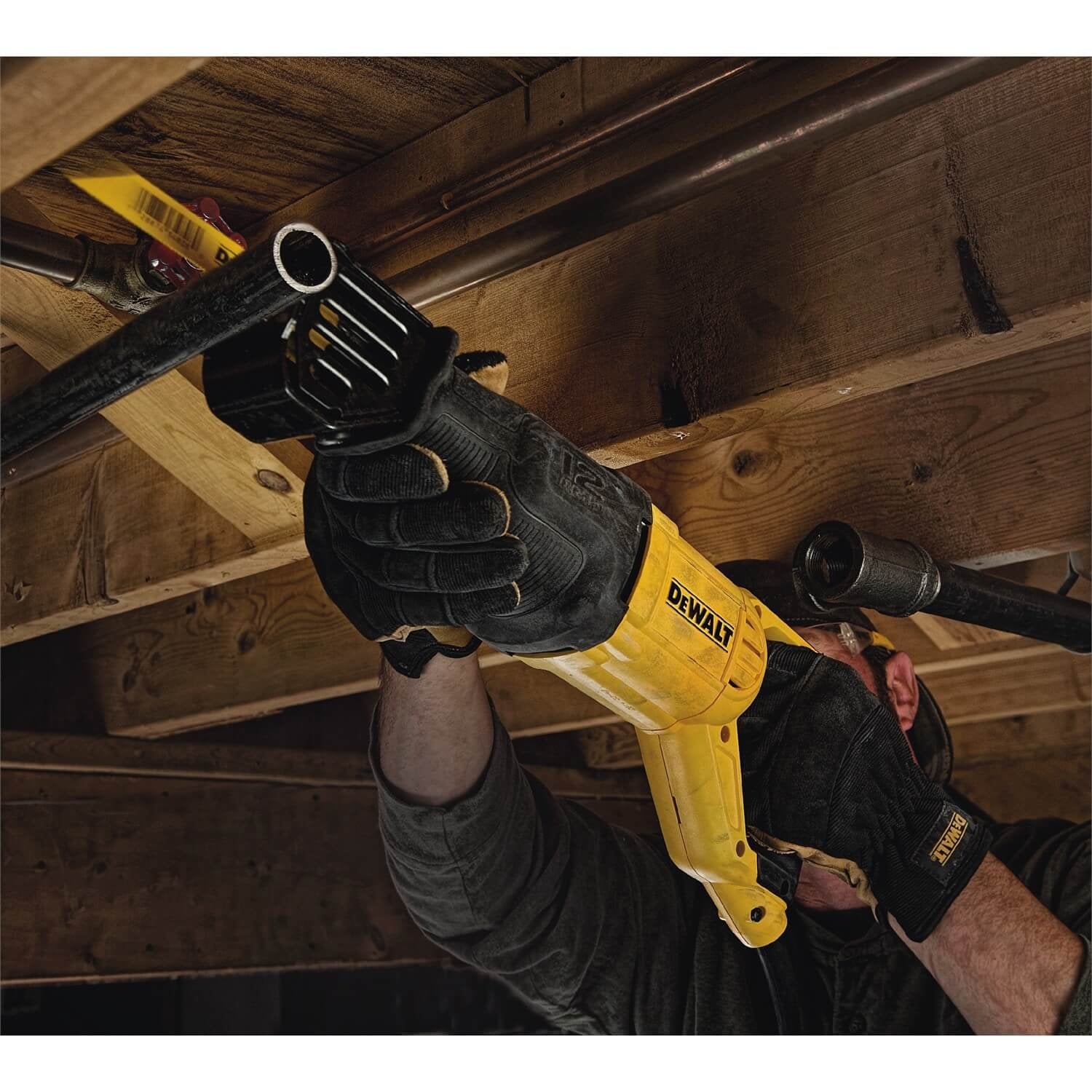 DEWALT DWE305-Reciprocating Saw, Corded, 12-Amp - Wise Line Tools
