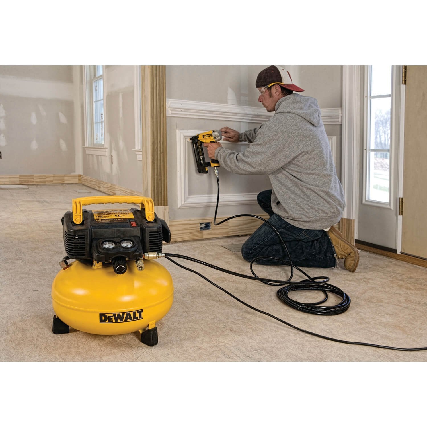 DEWALT DWFP55126-Pancake Air Compressor, 6 Gallon, 165 Psi - Wise Line Tools