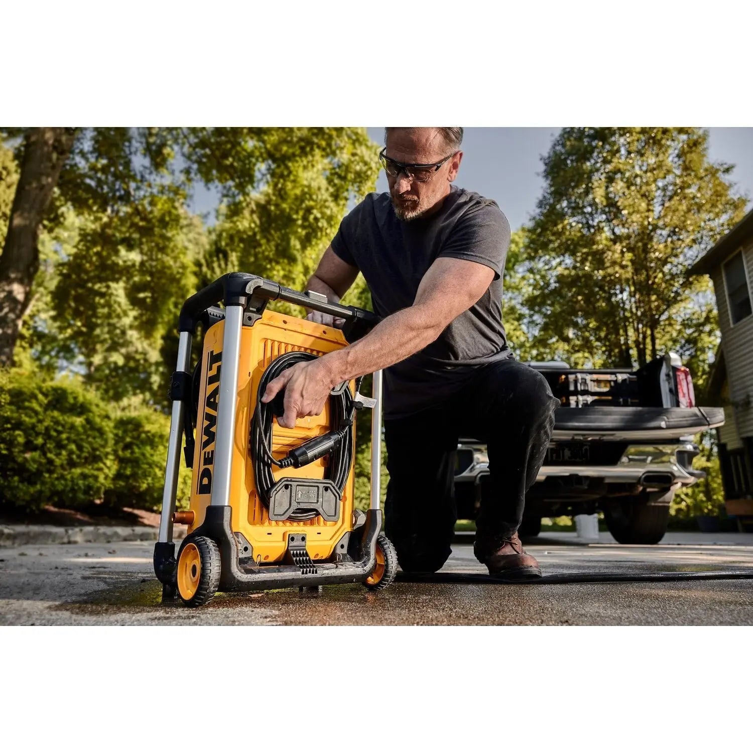 DEWALT DWPW3000-3000 Max PSI* 1.1 GPM 15 AMP Brushless Jobsite Electric Cold Water Pressure Washer - Wise Line Tools