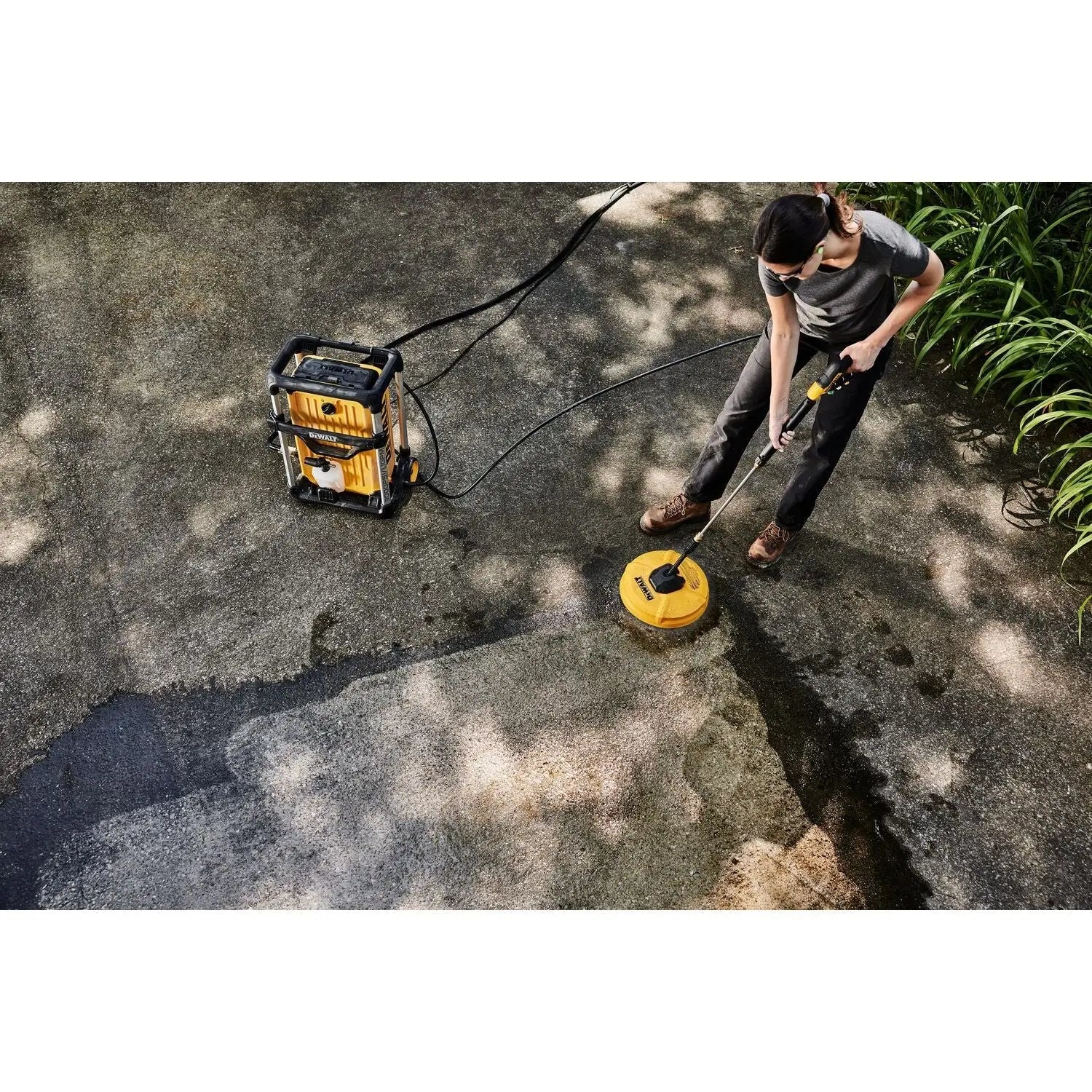 DEWALT DWPW3000-3000 Max PSI* 1.1 GPM 15 AMP Brushless Jobsite Electric Cold Water Pressure Washer - Wise Line Tools