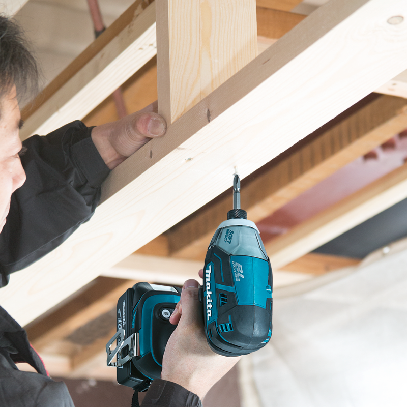 Makita DTS141Z - Makita DTS141Z 18V LXT Brushless 1/4" Oil-Impulse Impact Driver (Tool Only) (View 5)