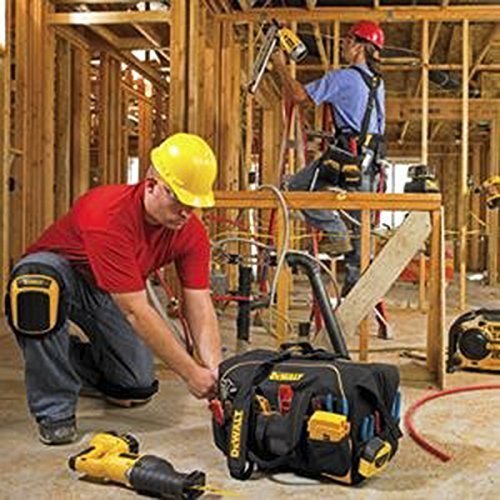 DeWALT DG5650 - 31 Pocket Professional Carpenter's Apron - Wise Line Tools