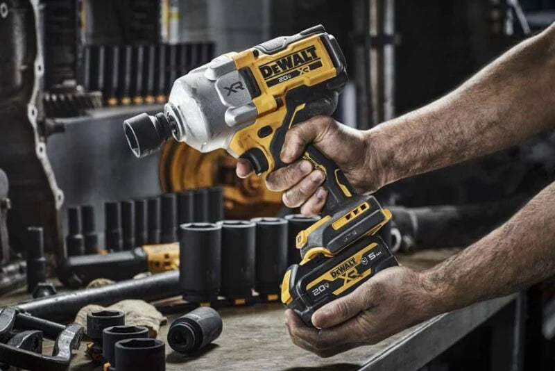 DEWALT DCF961B 20V MAX XR 1/2