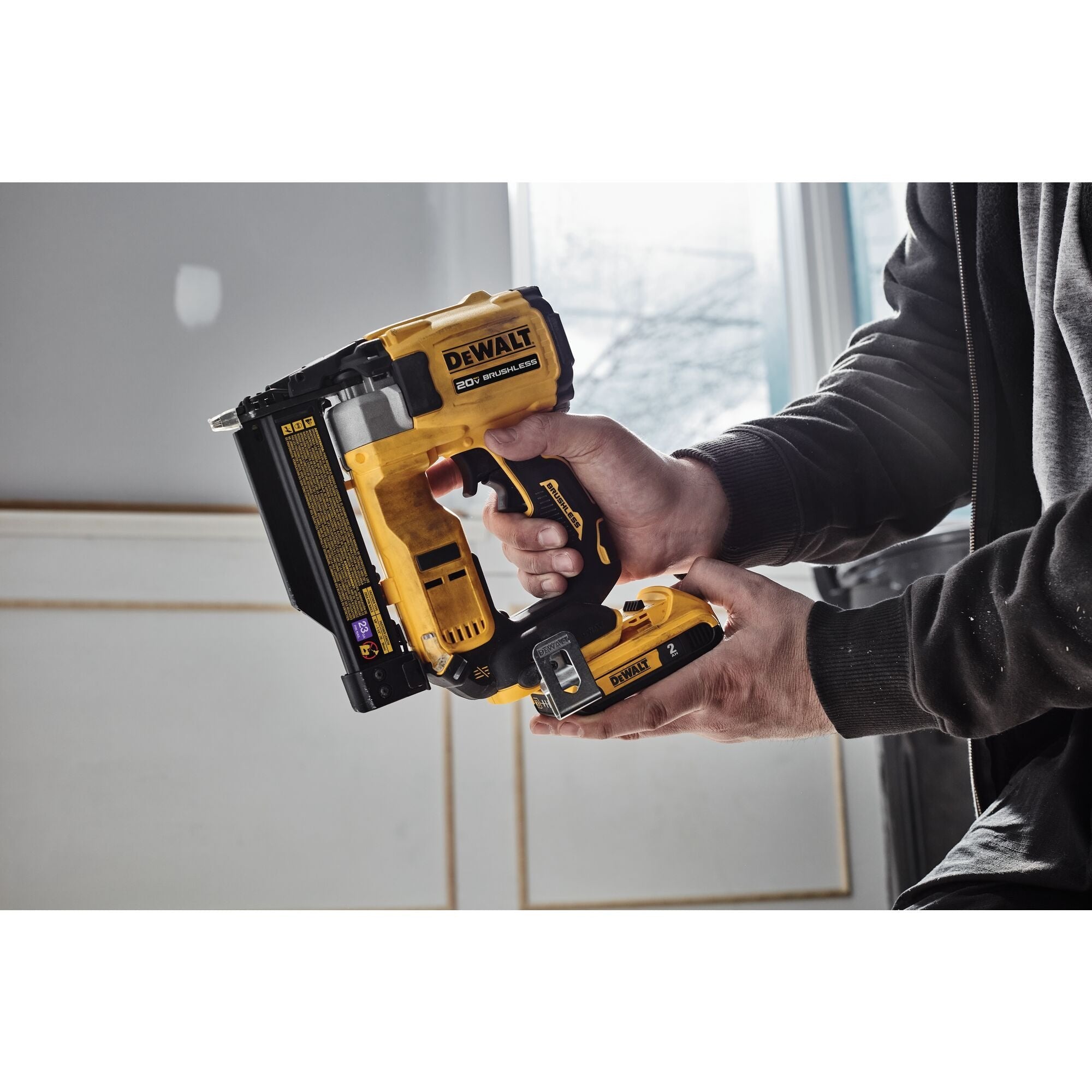 DeWalt DCN623D1  -  20V MAX XR, 23 GAUGE PIN NAILER - (2.0AH) W/ 1 BATTERY AND BAG - Wise Line Tools