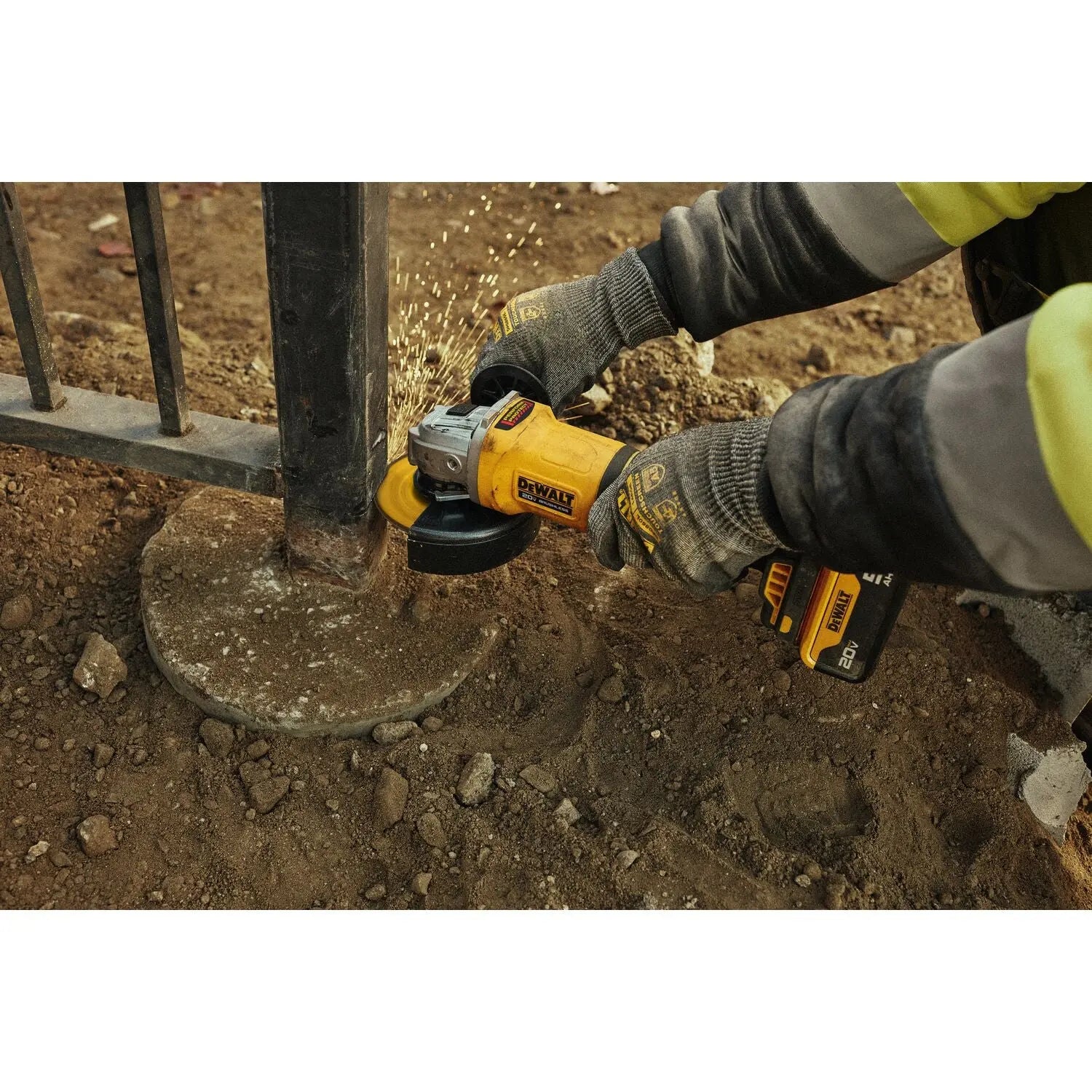 Dewalt DCG408B - 20V MAX* 4-1/2 in. Brushless Paddle-Switch Grinder (Tool Only) - Wise Line Tools