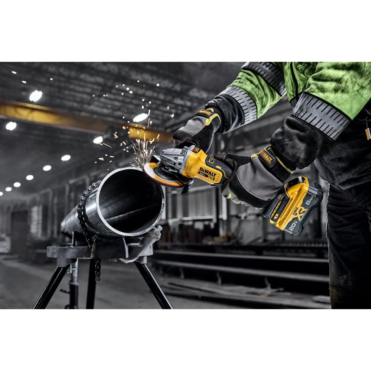 Dewalt DCG410WW1 - 20V MAX* XR® BRUSHLESS CORDLESS 4-1/2 IN. - 5 IN. ANGLE GRINDER KIT WITH XR POWERPACK™ - Wise Line Tools