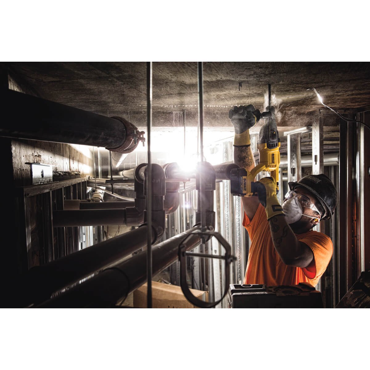 Dewalt DCH133B - 1" BL D-Handle SDS Plus Hammer (bare) - Wise Line Tools