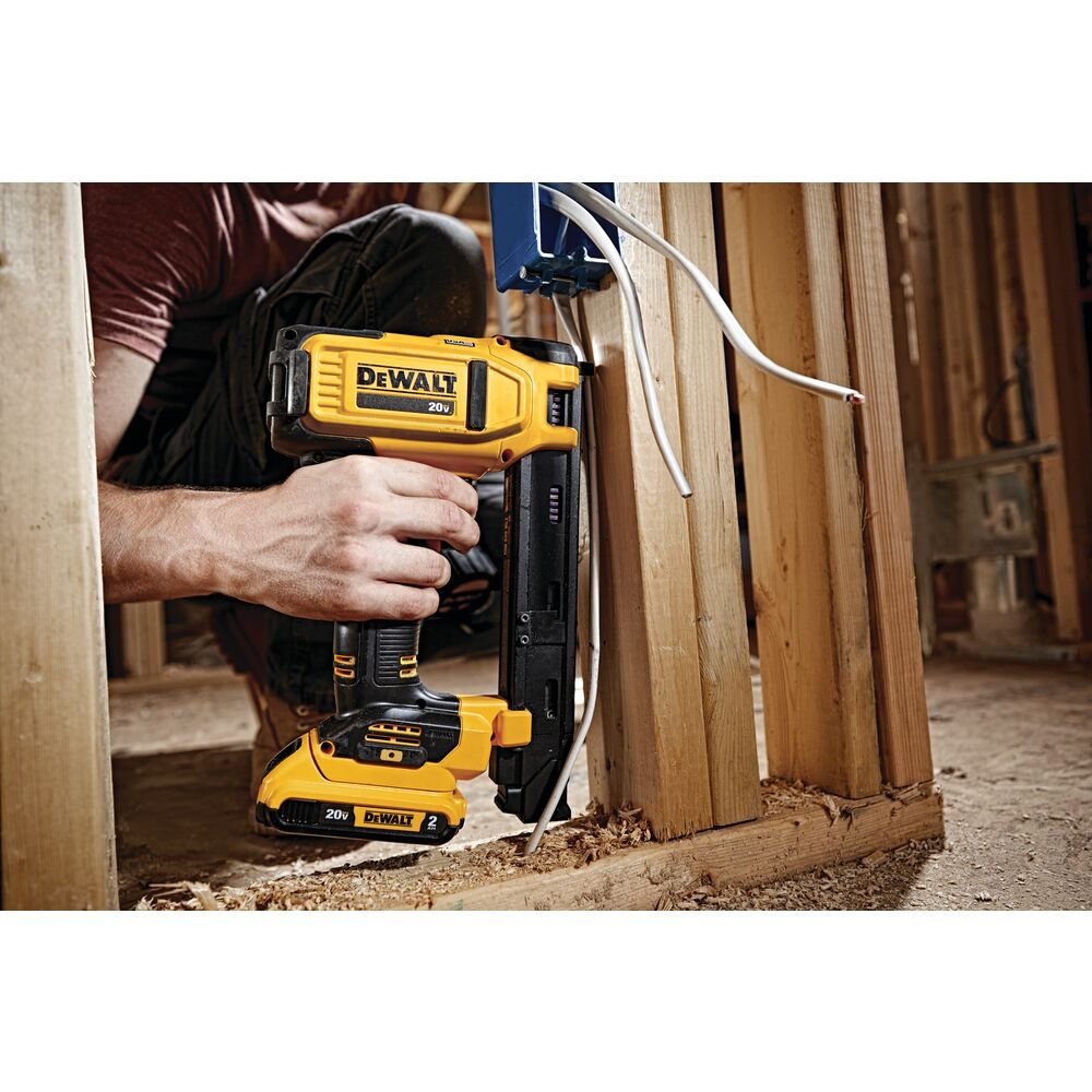 Dewalt DCN701D1 20V MAX* CORDLESS CABLE STAPLER KIT - Wise Line Tools