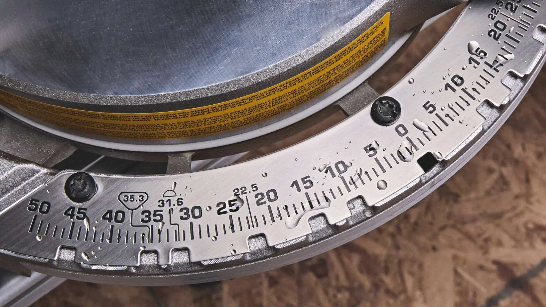 Dewalt DCS714WW1 - 20V MAX* XR® 10 in. Double Bevel Fixed Miter Saw Kit DEWALT