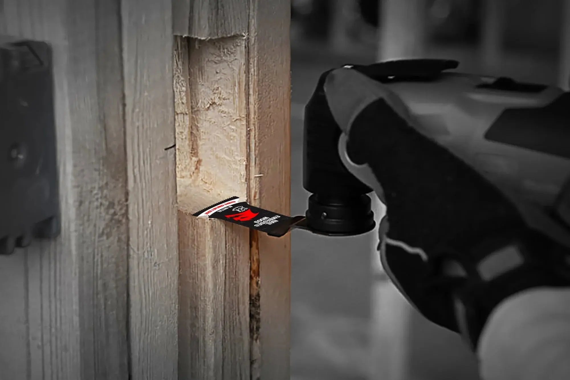 Diablo DOU125BW- 1-1/4 in. Universal Fit Bi-Metal Oscillating Blade for Nail-Embedded Wood - Wise Line Tools