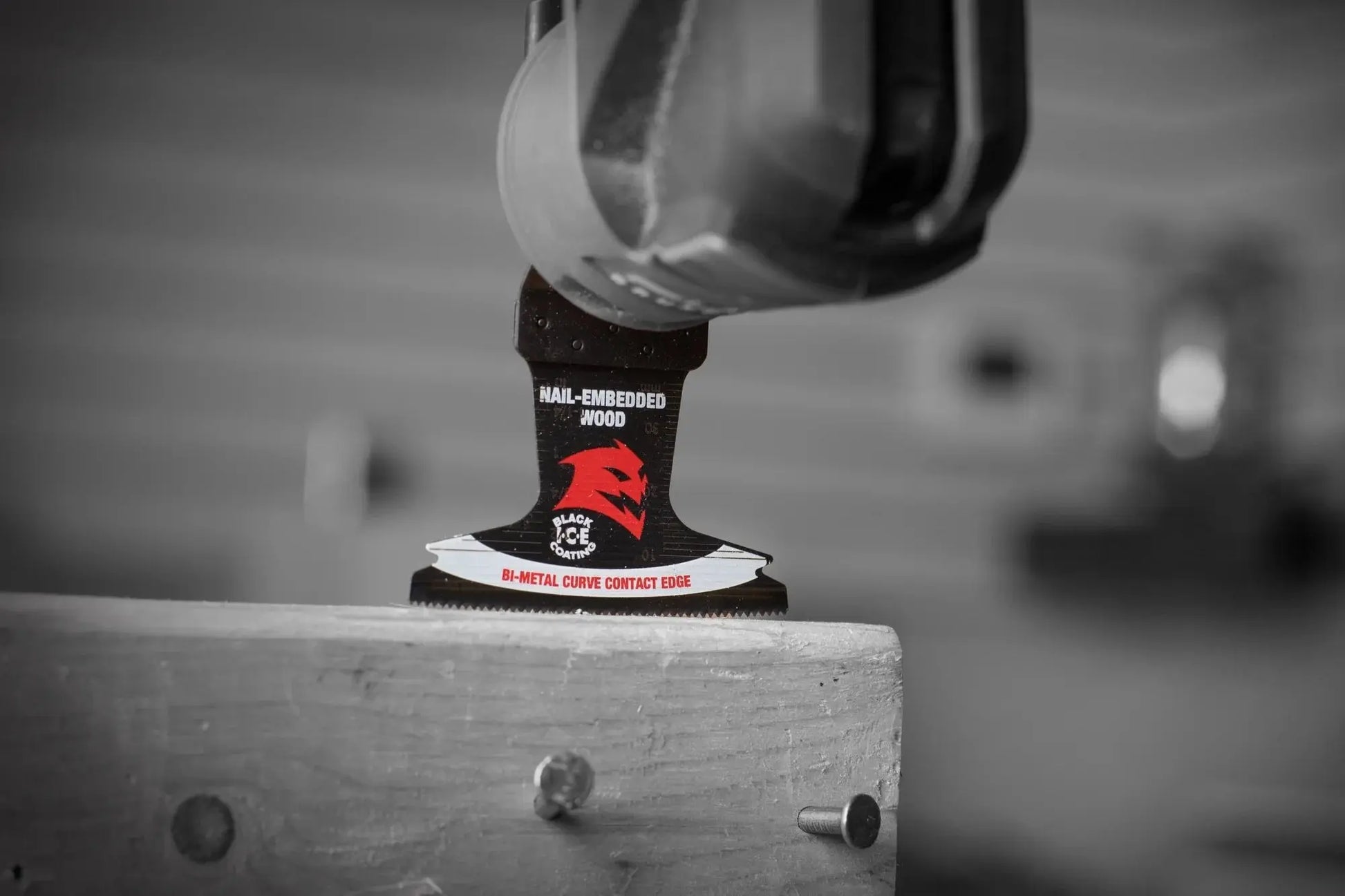 Diablo DOU250BW - 2-1/2 in. Universal Fit Bi-Metal Oscillating Blade for Nail-Embedded Wood DIABLO