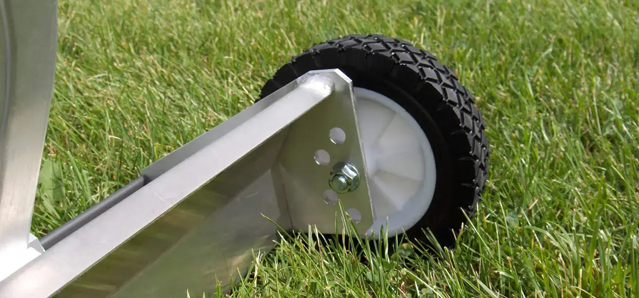 Ecko 20" Magnetic Sweeper - Wise Line Tools