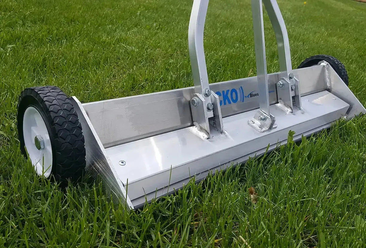 Ecko 20" Magnetic Sweeper - Wise Line Tools