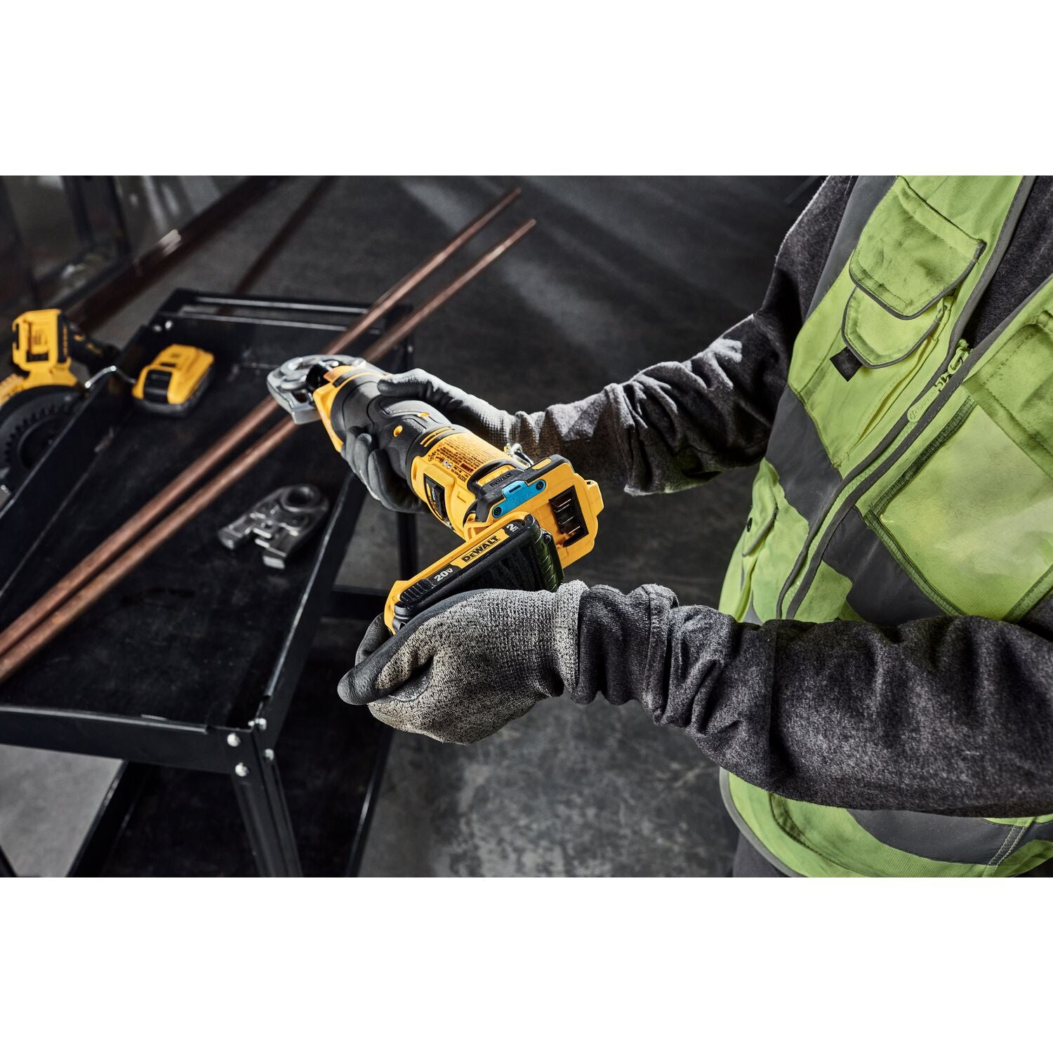 DEWALT DCE210D2K-20V 1/2 Zoll - 1-1/4 Zoll Kompaktpressen-Werkzeugsatz