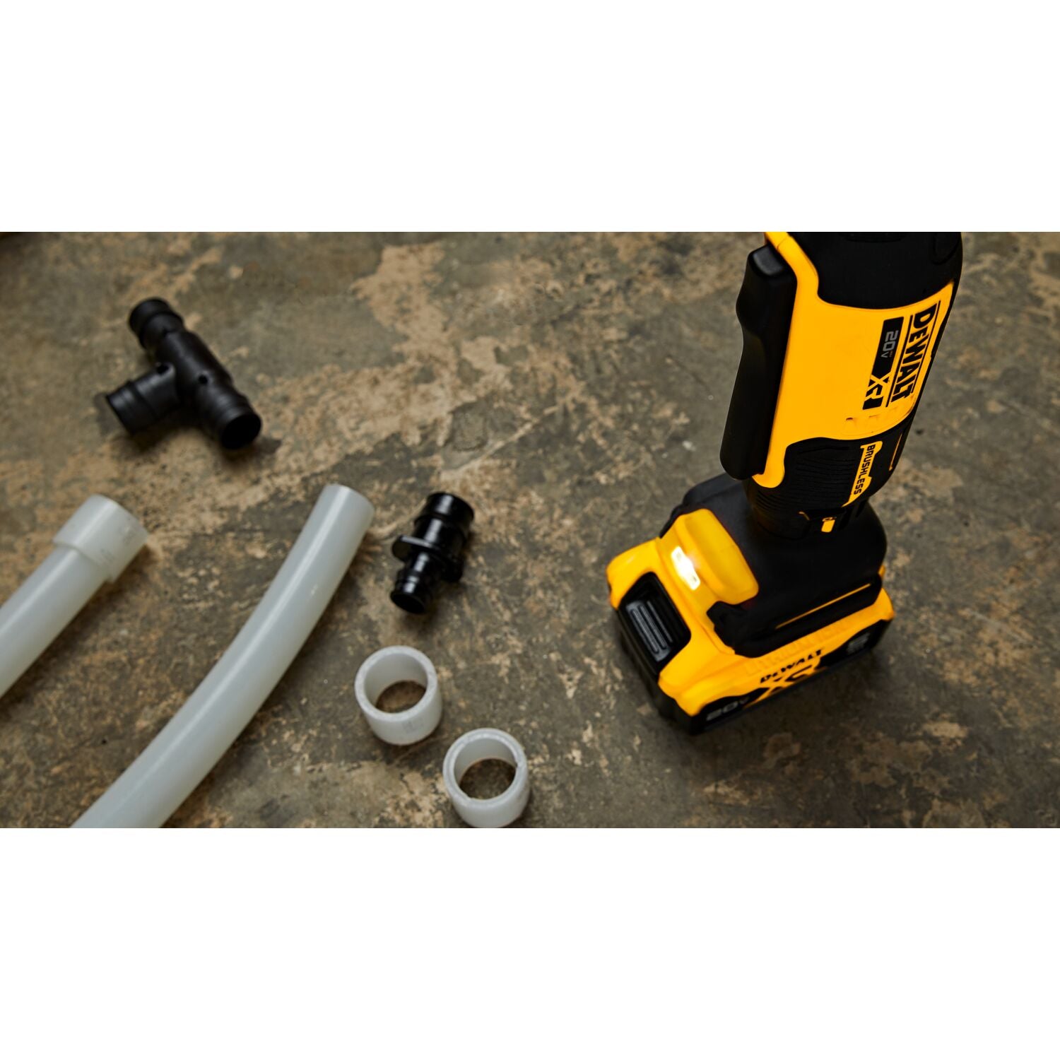 Dewalt DCE410P1 20V MAX* XR 1-1/2" PEX Expander Kit