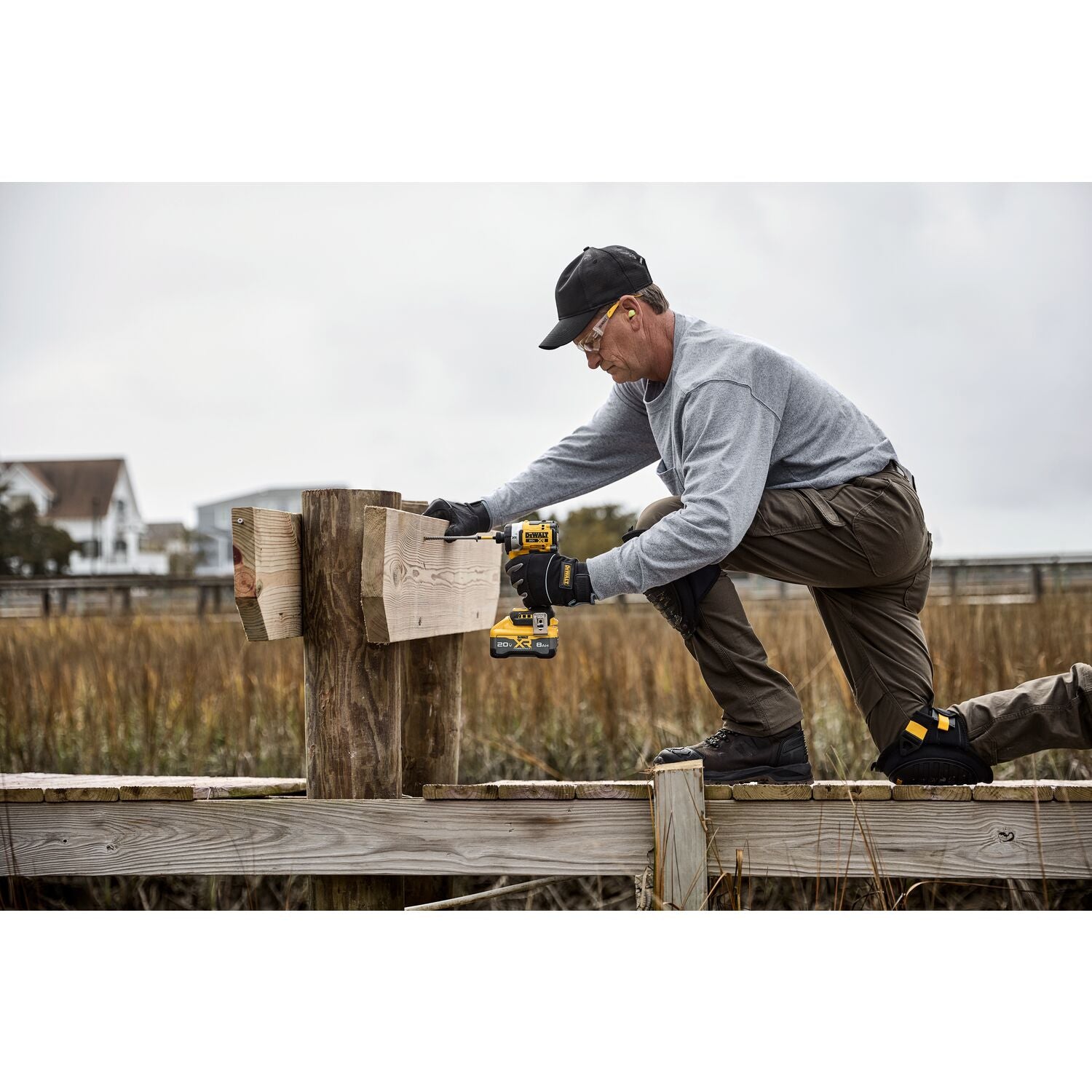 Dewalt DCF860B - 20V MAX* XR® BRUSHLESS CORDLESS 3-SPEED HIGH TORQUE 1/4 IN. IMPACT DRIVER (TOOL ONLY)