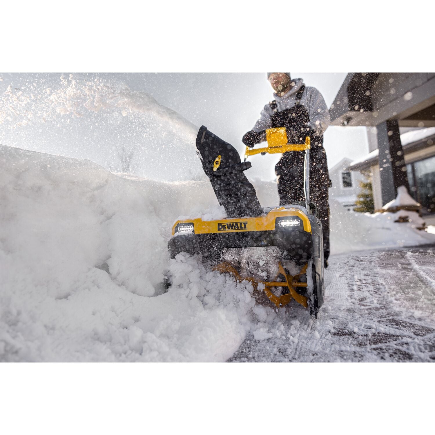 Dewalt DCSNP2142Y2-CA - 21-inch 60V FLEXVOLT Single-Stage Cordless Snow Blower