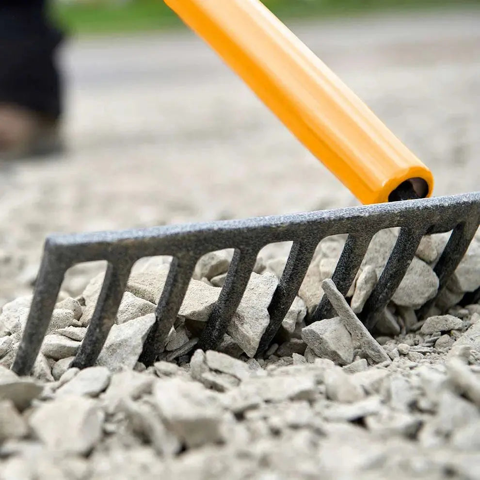 GARANT GRR14 - LEVEL RAKE, WOOD HANDLE GARANT