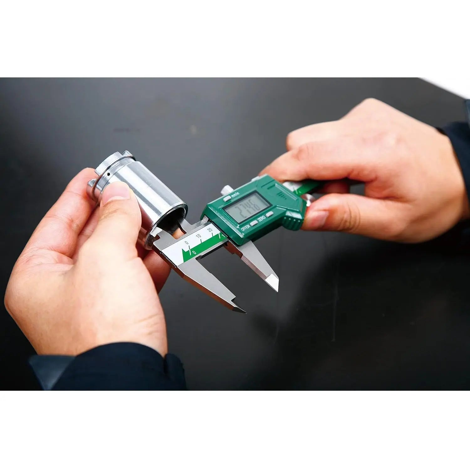 INSIZE 1108-300  -  Electronic Caliper 0-300MM/0-12" Range 0.01MM/0.0005" Resolution INSIZE