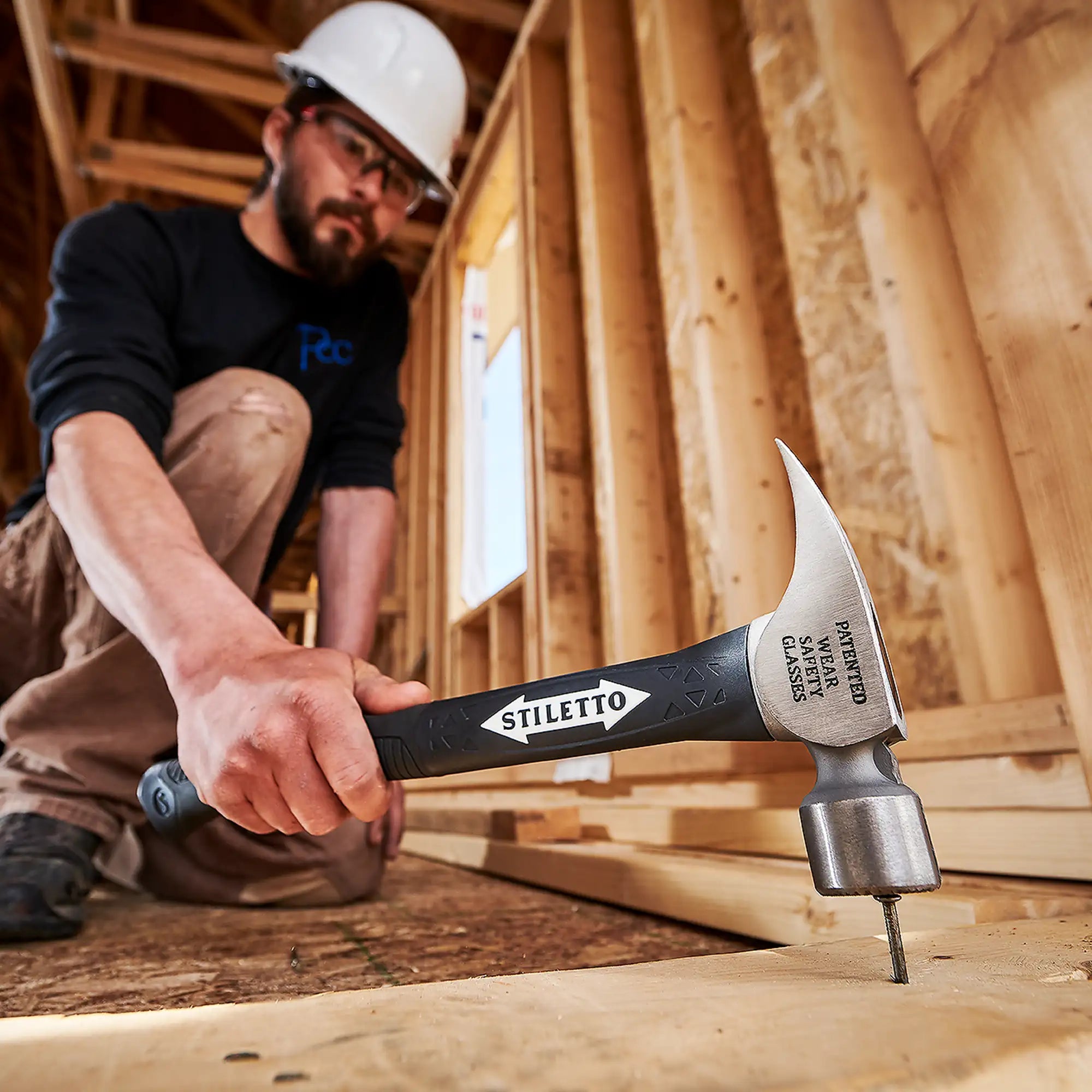 Milwaukee TI16MC-F - Marteau à tête fraisée en titane de 473 g avec manche hybride en fibre de verre de 46 cm