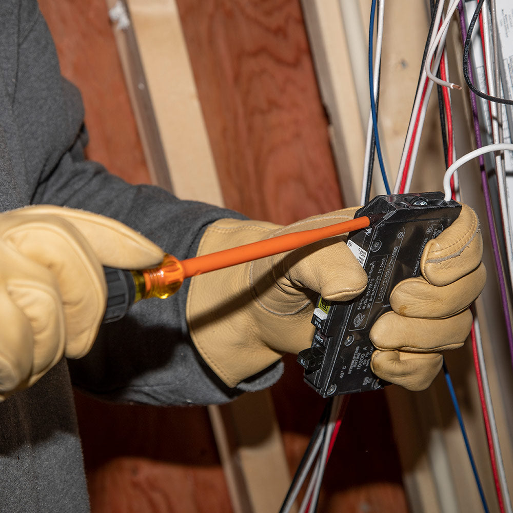 Klein KLE-33736INS - Screwdriver Set, 1000V Slim-Tip Insulated and Magnetizer, 6-Piece - Wise Line Tools