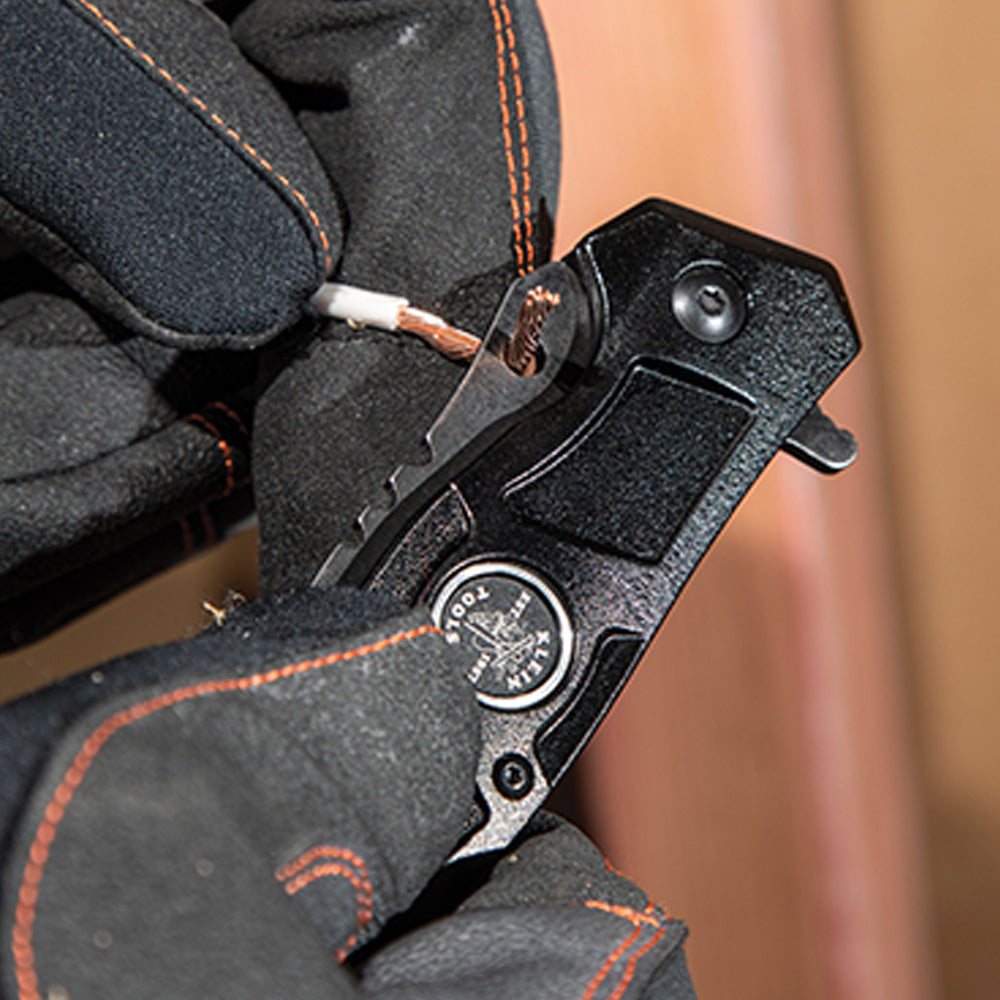 Klein KLE-44228 - Electrician’s Bearing-Assisted Open Pocket Knife - Wise Line Tools