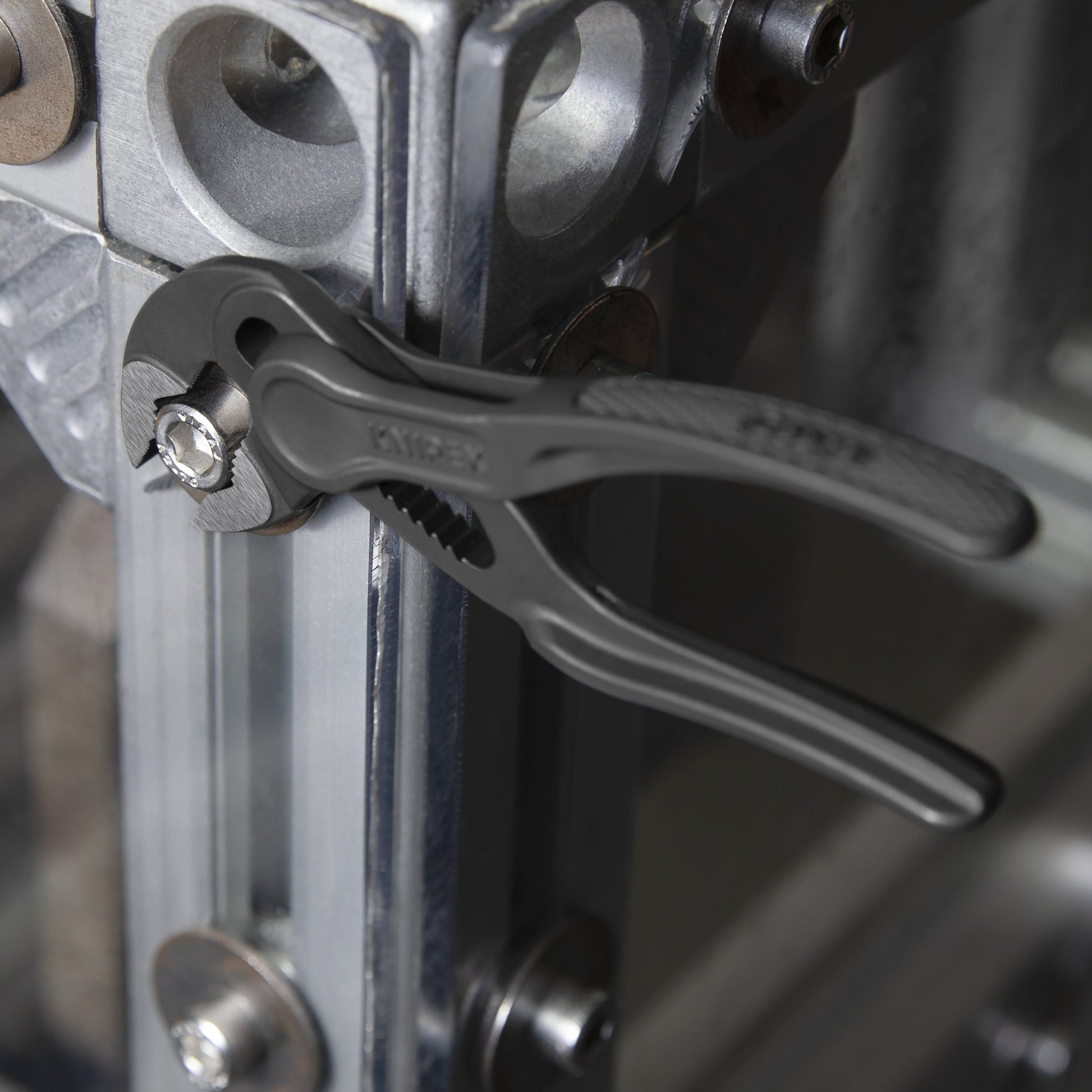 Knipex 8700100SBA - 4" Cobra® XS Water Pump Pliers - Wise Line Tools