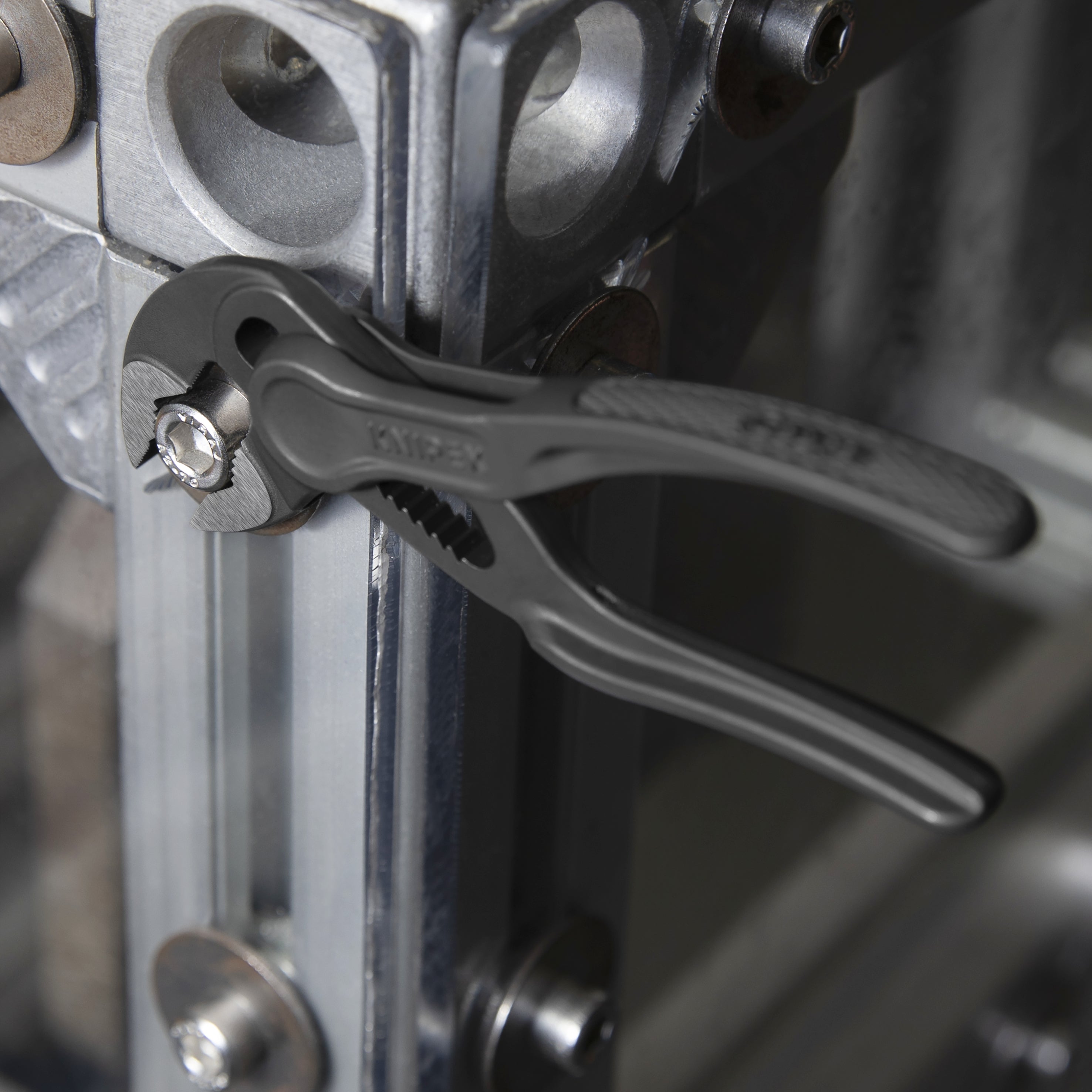 Knipex 8700100SBA - 4" Cobra® XS Water Pump Pliers - Wise Line Tools