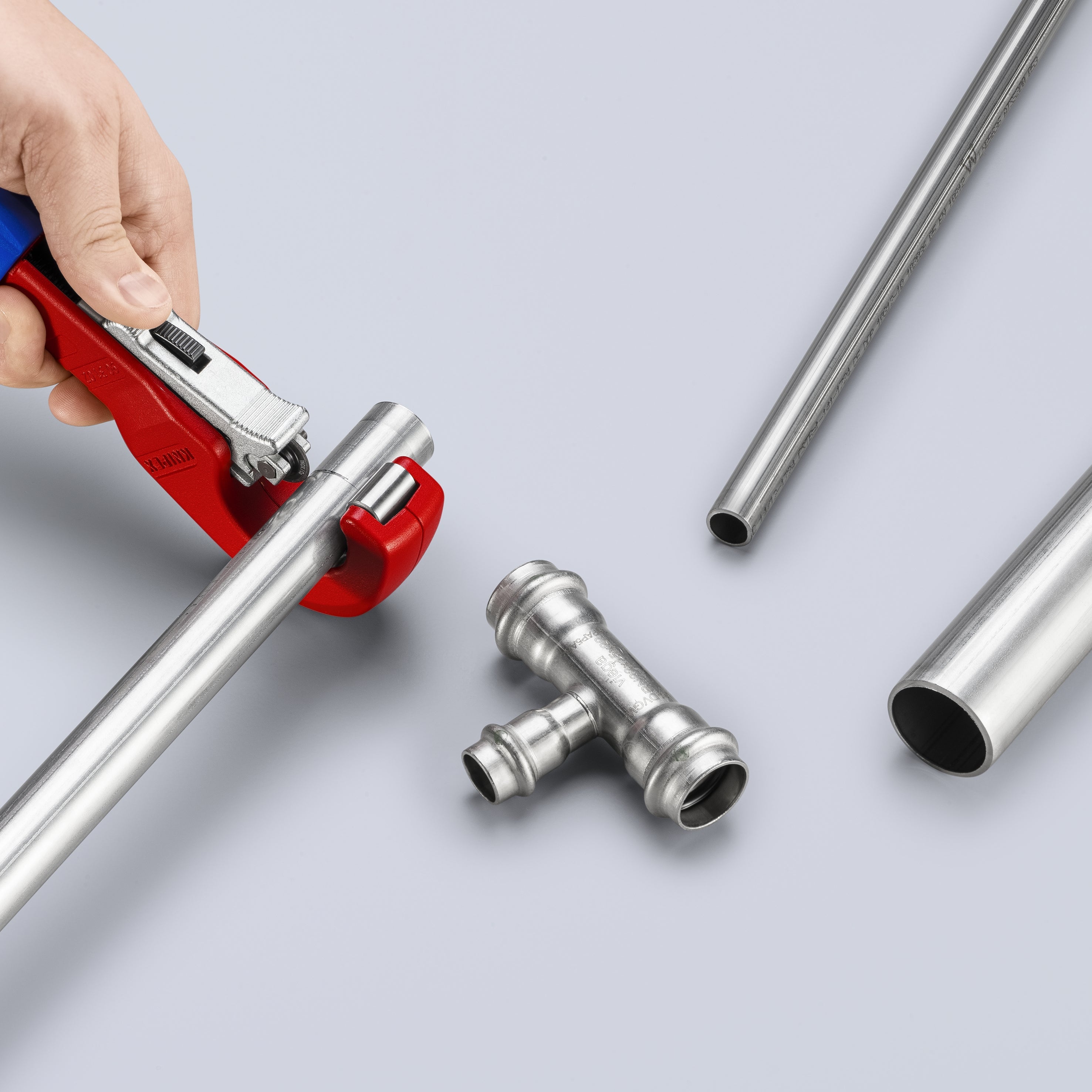 Knipex 903102SBA - 7 1/4" TubiX® Pipe Cutter - Wise Line Tools