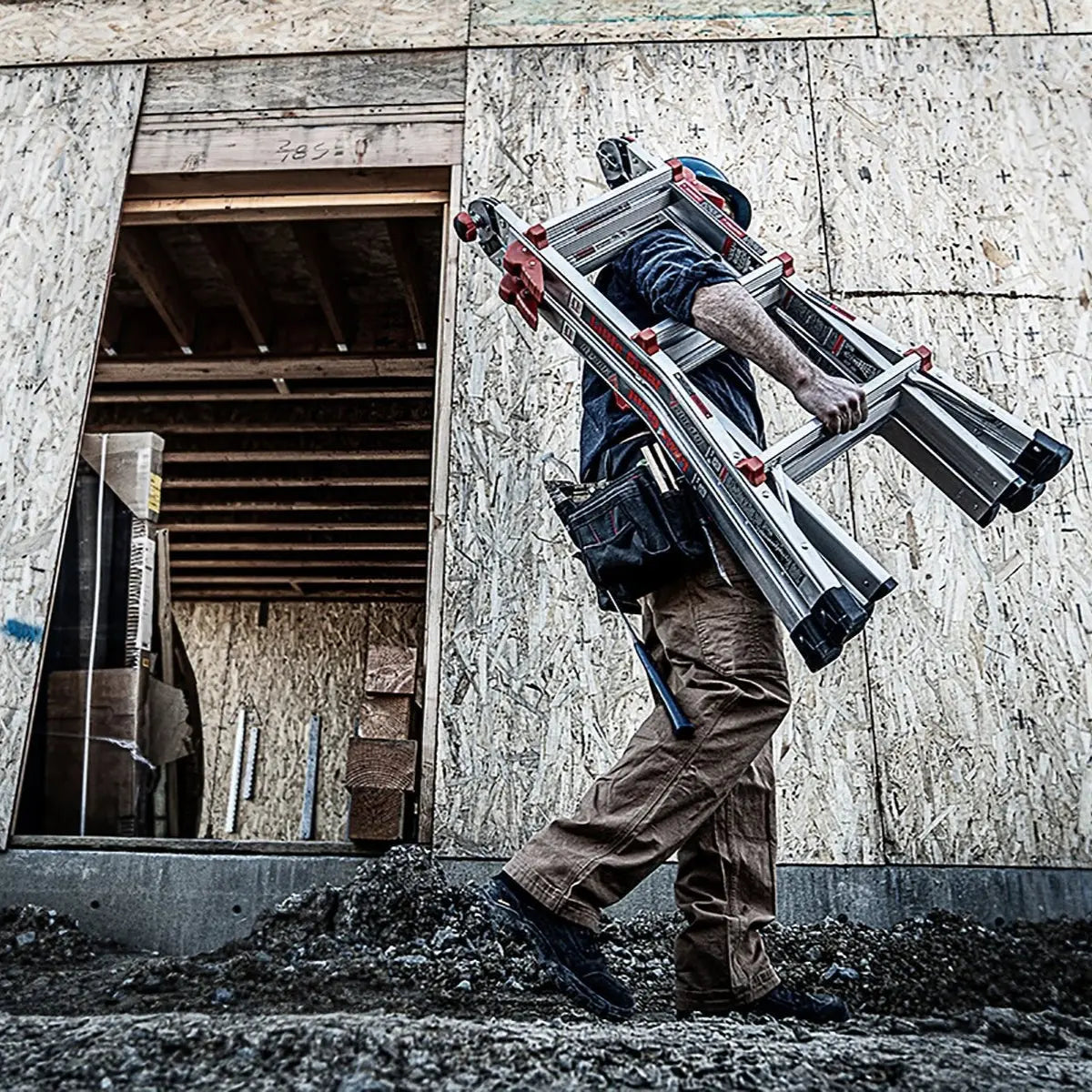 Little Giant 15413-303 - VELOCITY, Model 13 - CSA Grade IA - 300 lb/136 kg Rated, Aluminum Articulated Extendable Ladder - Wise Line Tools