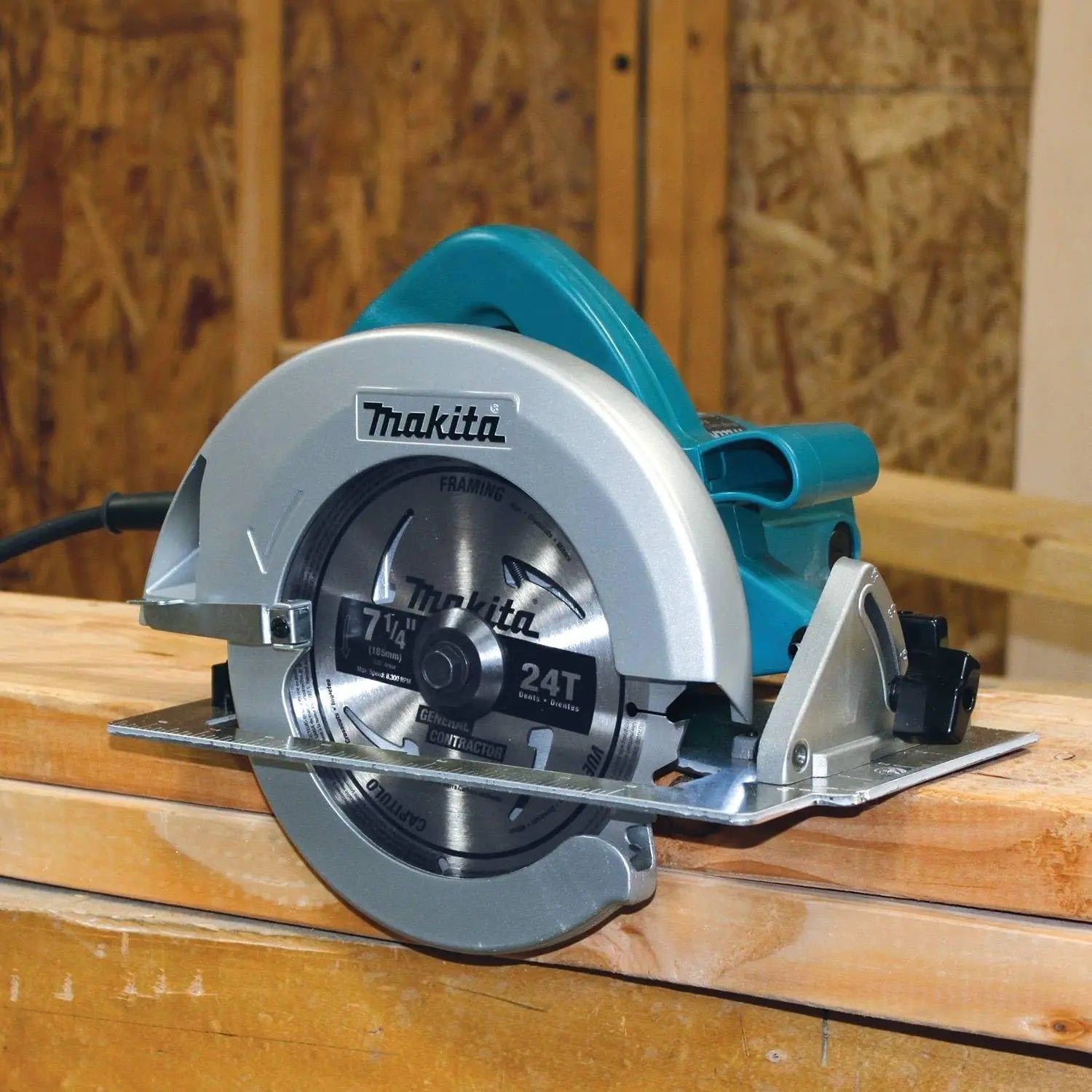 MAKITA 5007F - 15amp 7-1/4" Circular Saw with LED Light MAKITA