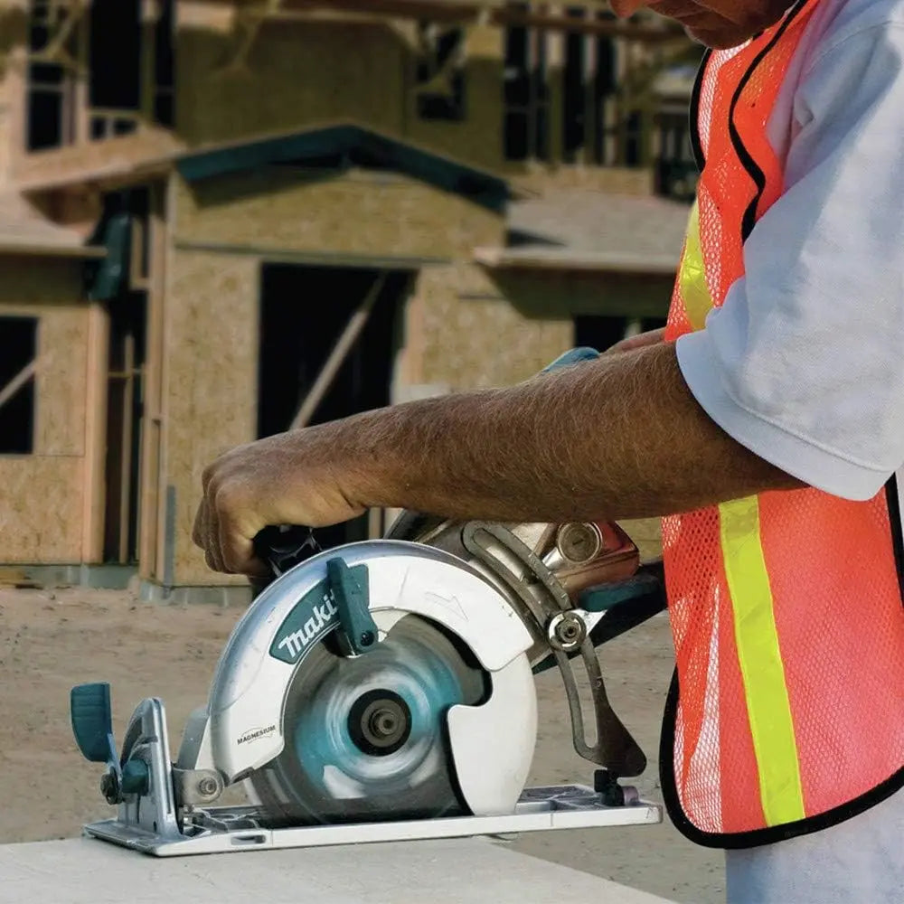 MAKITA 5377MG - 7-1/4" Worm Drive Saw Makita