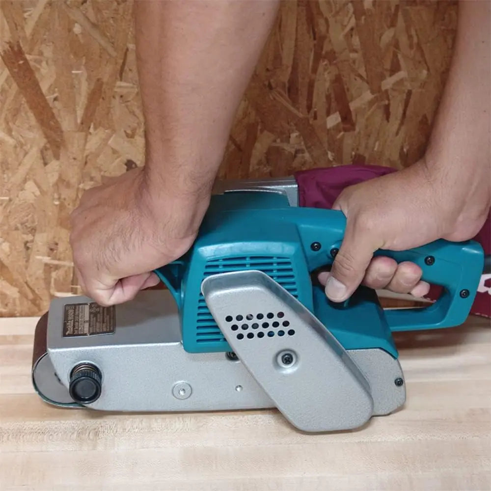 MAKITA 9924DB - 7.8 Amp 3-Inch by 24-Inch Belt Sander with Cloth Dust Bag MAKITA