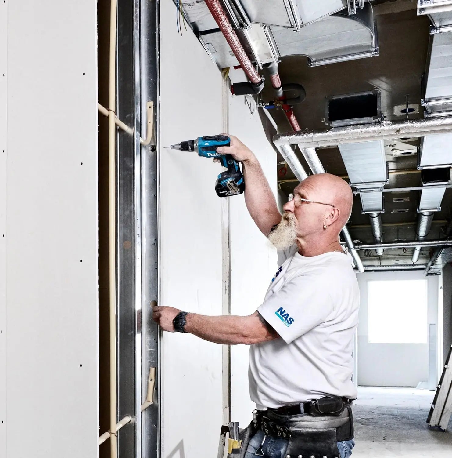 MAKITA DFS452Z - 1/4-Inch Cordless Drywall Screwdriver Kit with Brushless Motor MAKITA