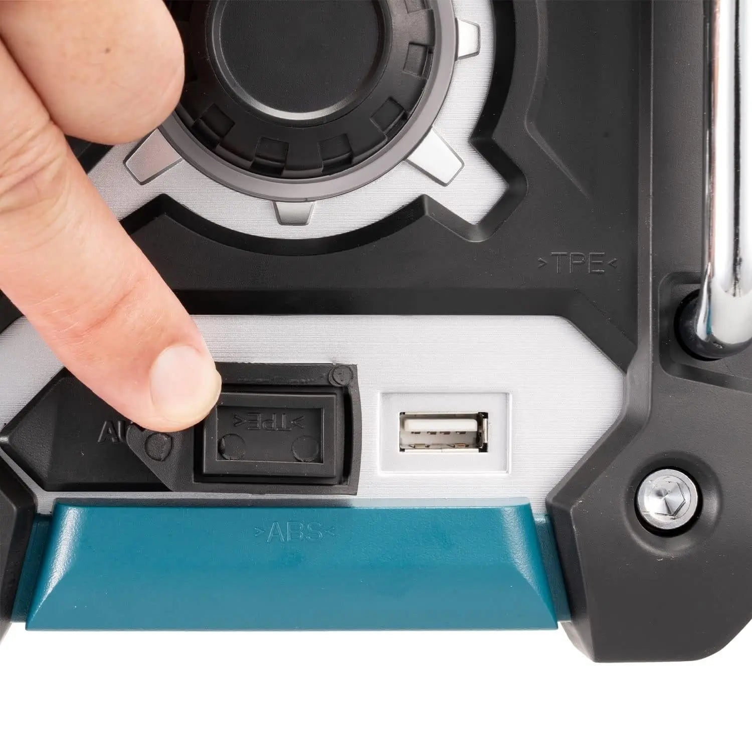 MAKITA DMR108N - Cordless or Electric Jobsite Radio w/Bluetooth® (Tool Only) MAKITA