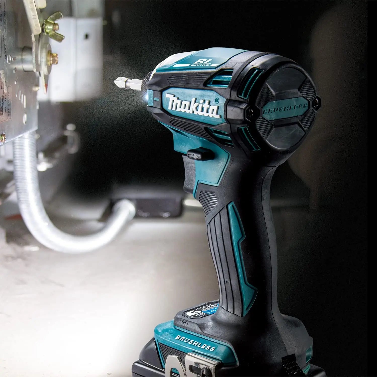 MAKITA DTD172RTX1 - 18V LXT Brushless Cordless 1/4" Impact Driver w/ XPT (5.0 Ah Kit) MAKITA