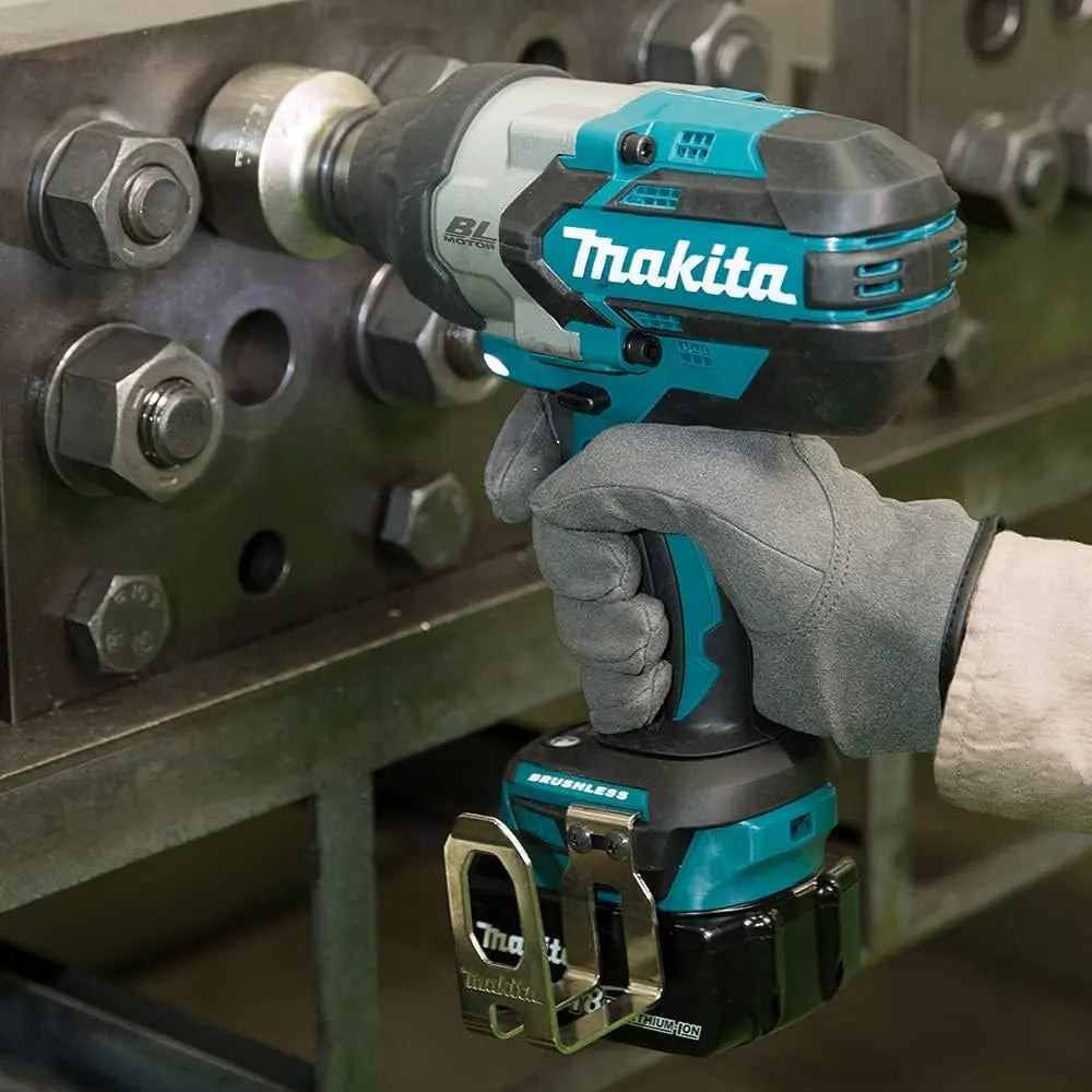 MAKITA DTW1001RTE - 3/4" Cordless High Torque Impact Wrench with Brushless Motor MAKITA