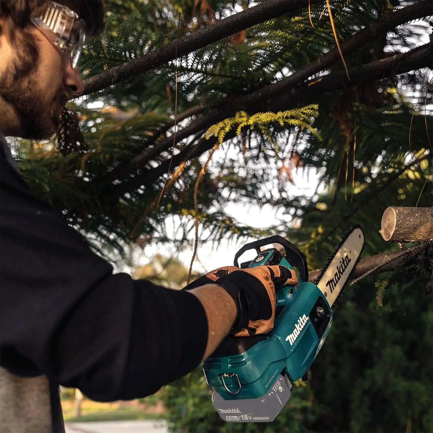 MAKITA DUC254RT - 18V 10″ Brushless Top Handle Chainsaw Kit MAKITA