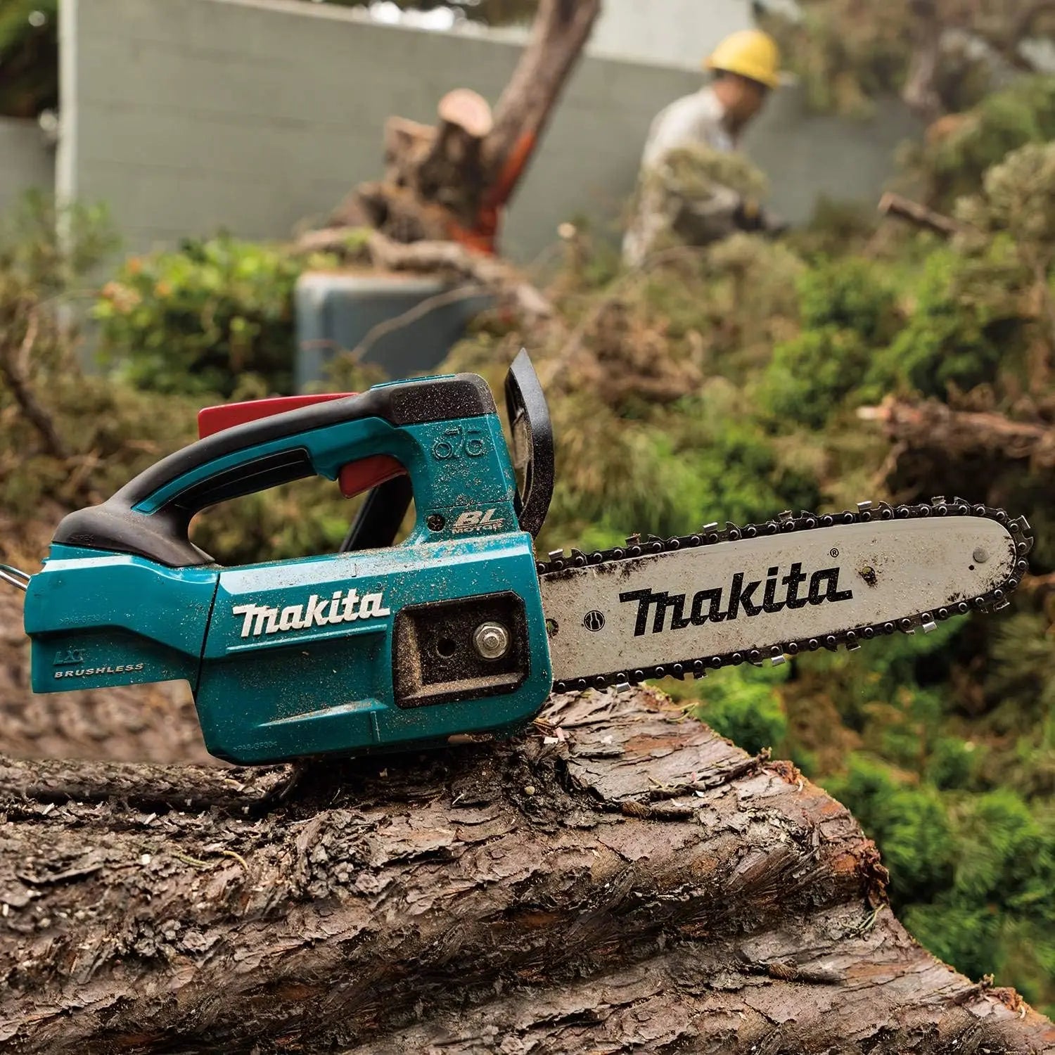 MAKITA DUC254RT - 18V 10″ Brushless Top Handle Chainsaw Kit MAKITA