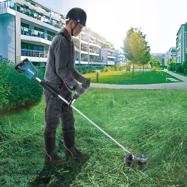 MAKITA DUR368LPT4 - 36V (18Vx2) 15" Line Trimmer Kit (4 x 5Ah) MAKITA