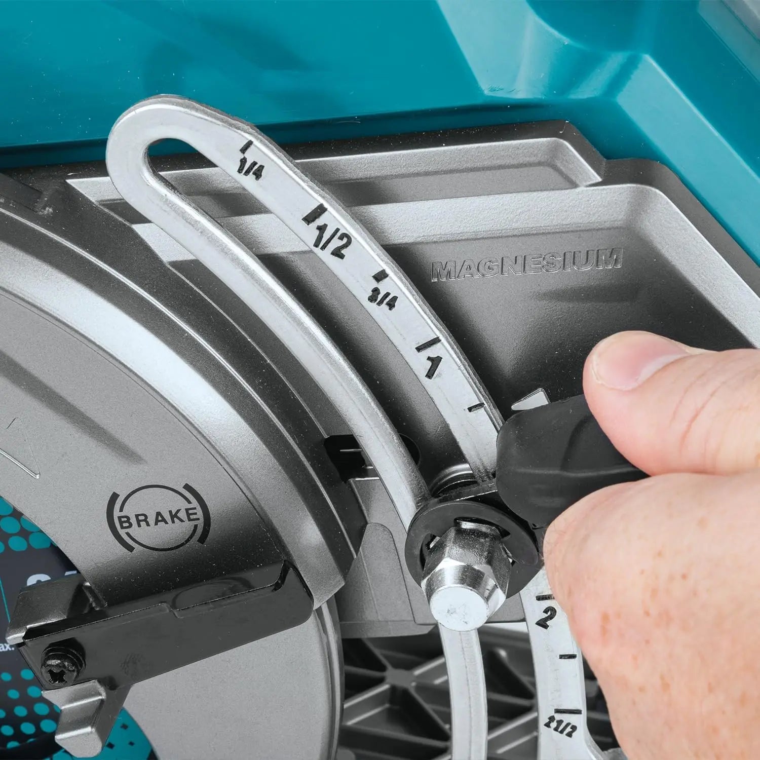 MAKITA RS001GZ - 40V MAX XGT Li-Ion BL 7-1/4” Rear-Handle Circular Saw (Tool Only) MAKITA