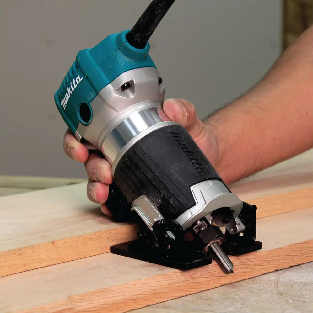 MAKITA RT0701C - Router 1 1/4 HP Router Makita