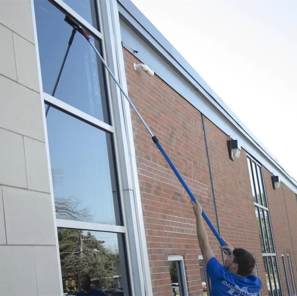 MARSHALLTOWN AKD22 - 22" Adjustable Pitch Squeegee Trowel MARSHALLTOWN