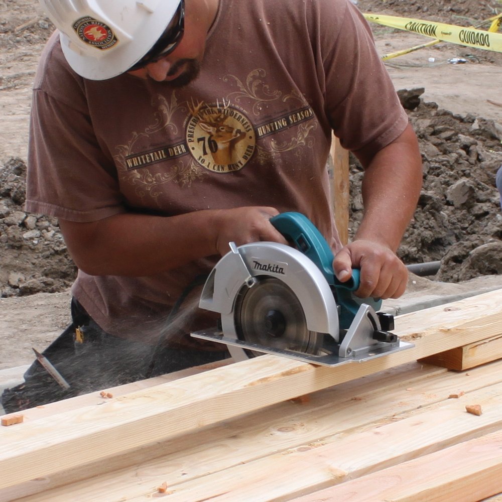 Makita 5007F - 15amp 7-1/4" Circular Saw with LED Light - Wise Line Tools