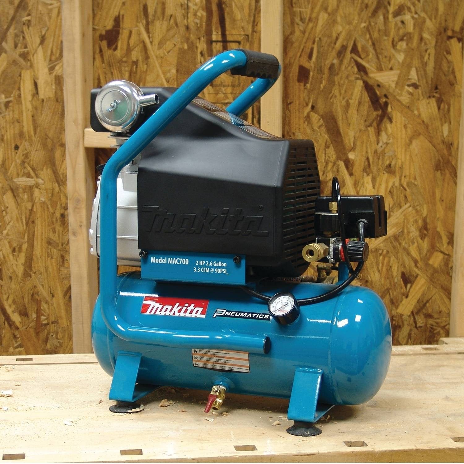 Makita MAC700 2 HP 2.6 Gallon Air Compressor - Wise Line Tools
