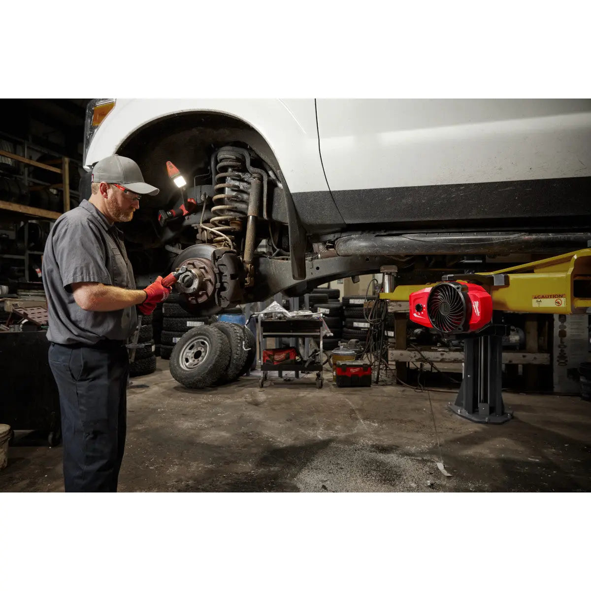 Milwaukee 0820-20 - M12™ Mounting Fan - Wise Line Tools