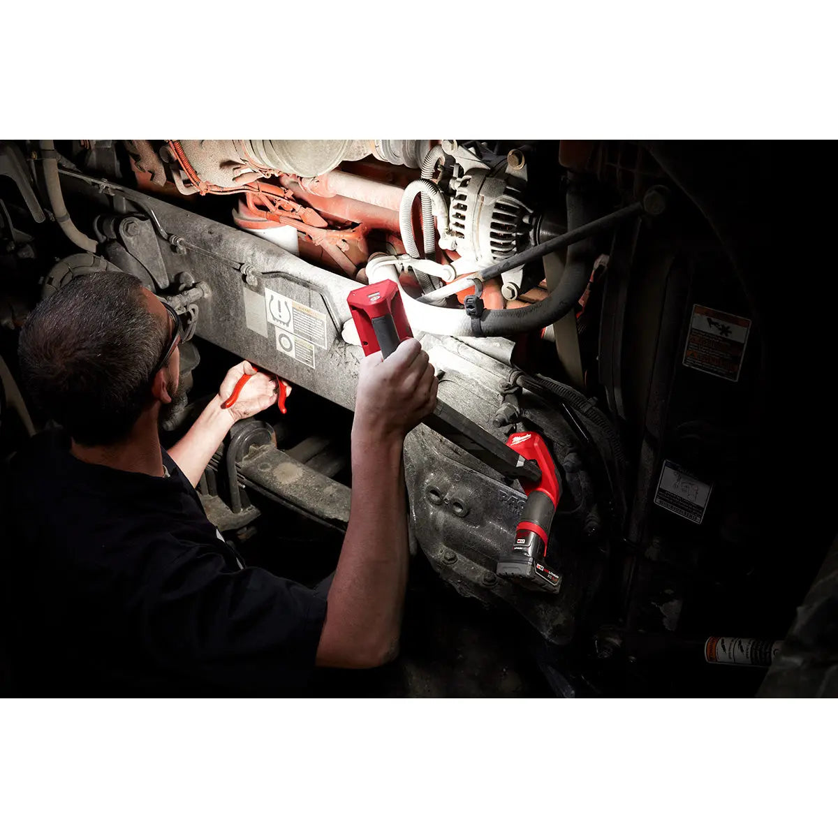 Milwaukee 2126-20 - M12™ Underbody Light - Wise Line Tools