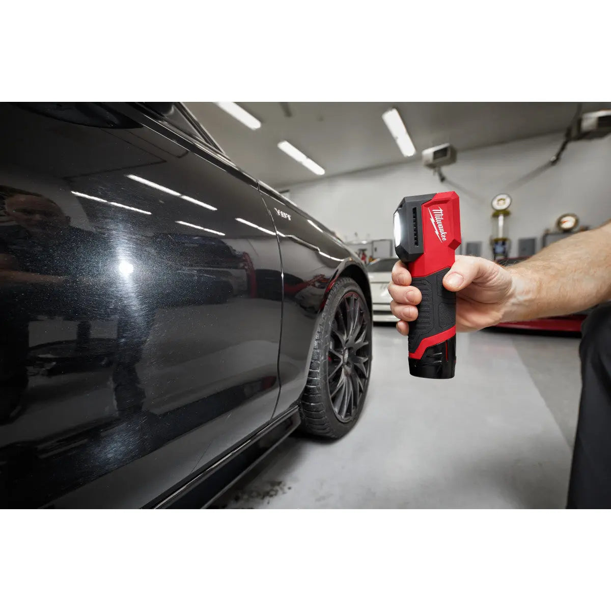 Milwaukee 2127-20 - M12™ Paint and Detailing Color Match Light - Wise Line Tools