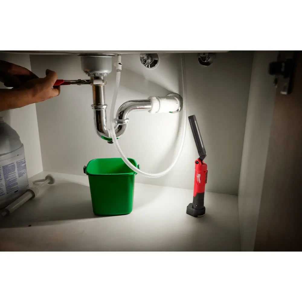 Milwaukee 2128-21 - REDLITHIUM™ USB Stick Light W/ Magnet - Wise Line Tools